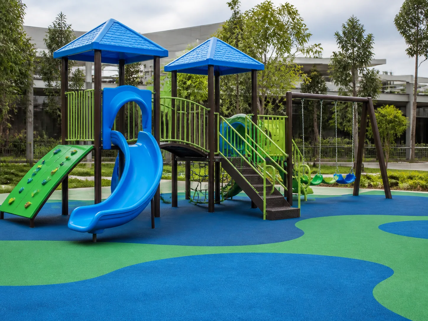 Playground permanente para análise de segurança conforme ABNT NBR 16071
